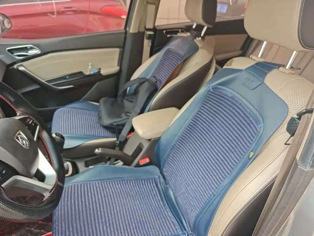 Baojun 310W — миниатюра 15