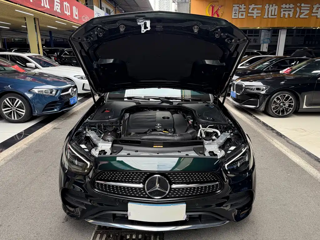 Mercedes-Benz E-Class (Import) — миниатюра 28