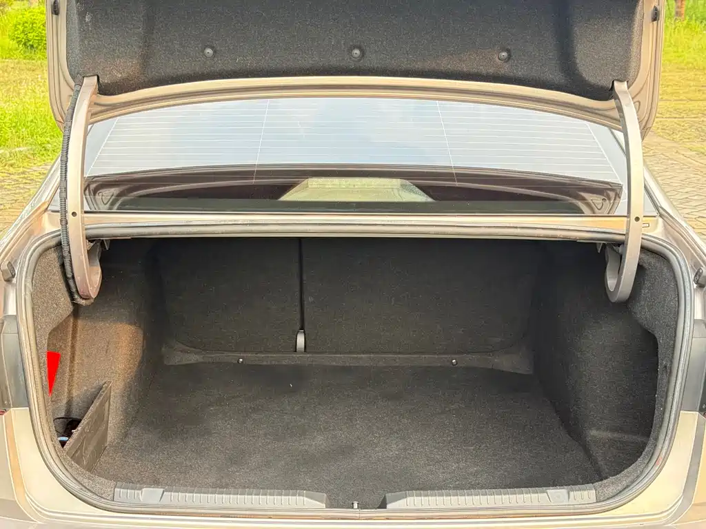 Volkswagen Bora — миниатюра 20