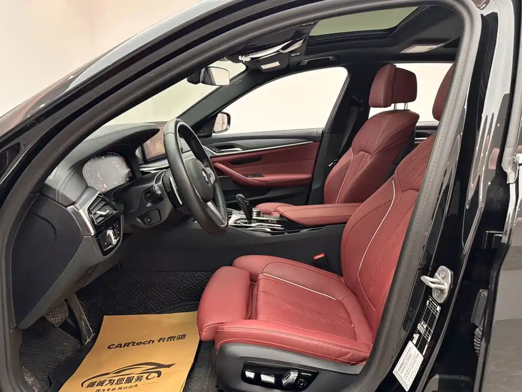 BMW 5 Series — миниатюра 8