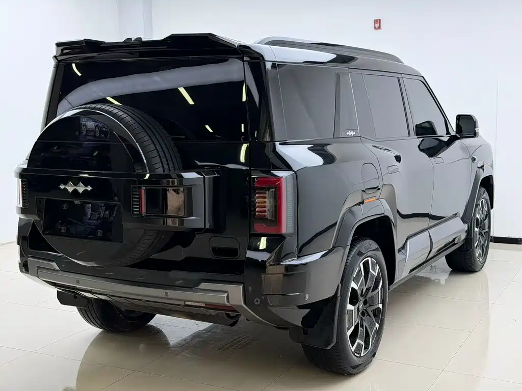 Fangchengbao Leopard 8 8 2025 Flagship 7 мест