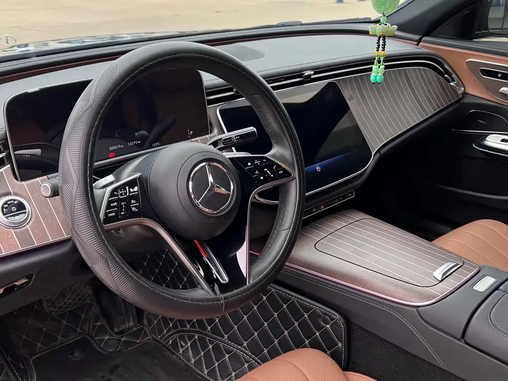Mercedes-Benz E-Class E 2026 E 300 L Fashion