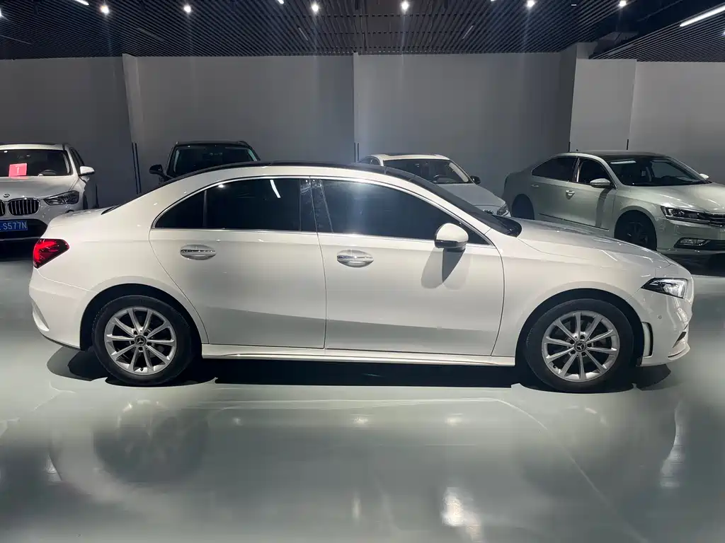 MERCEDES-BENZ A CLASS