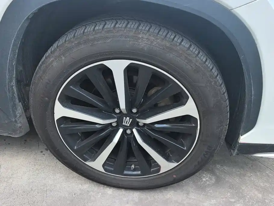 Toyota Crown Kluger — миниатюра 6