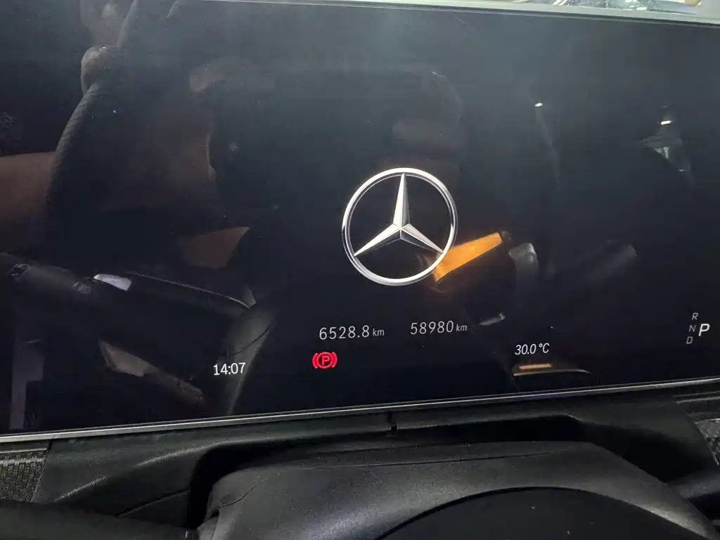 Mercedes-Benz C-Class — миниатюра 13