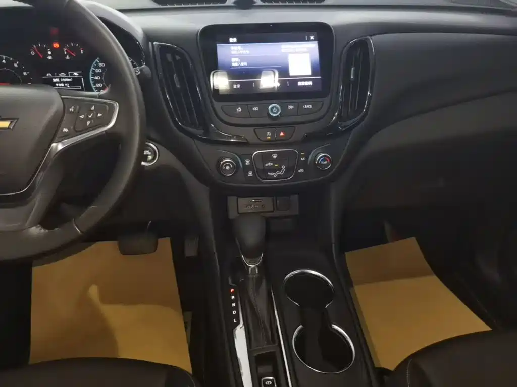 Chevrolet Equinox — миниатюра 13