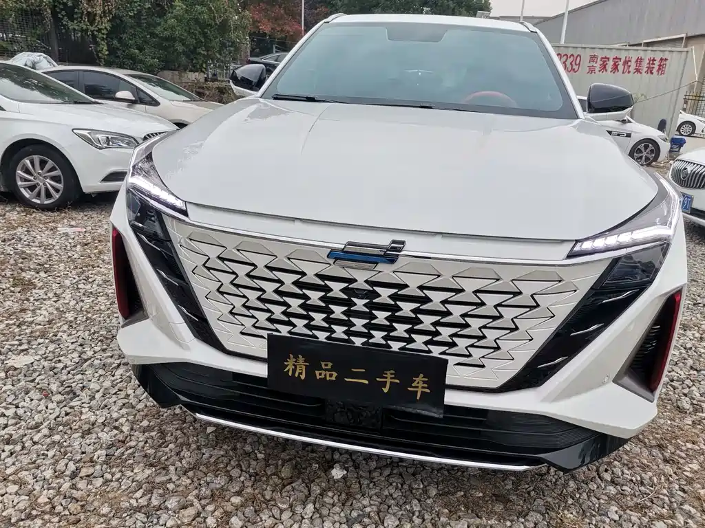 CHANGAN CHANGAN AUCHAN Z6