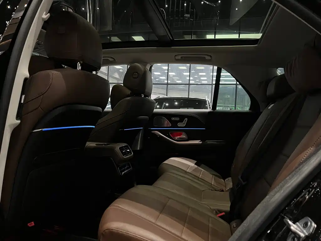 Mercedes-Benz GLE (Import) — миниатюра 11