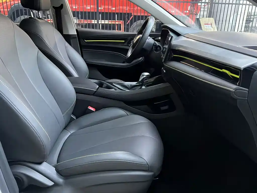 Roewe i5 — миниатюра 16