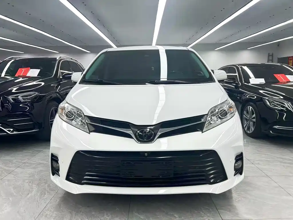 Toyota Sienna 2017 3.5L AT