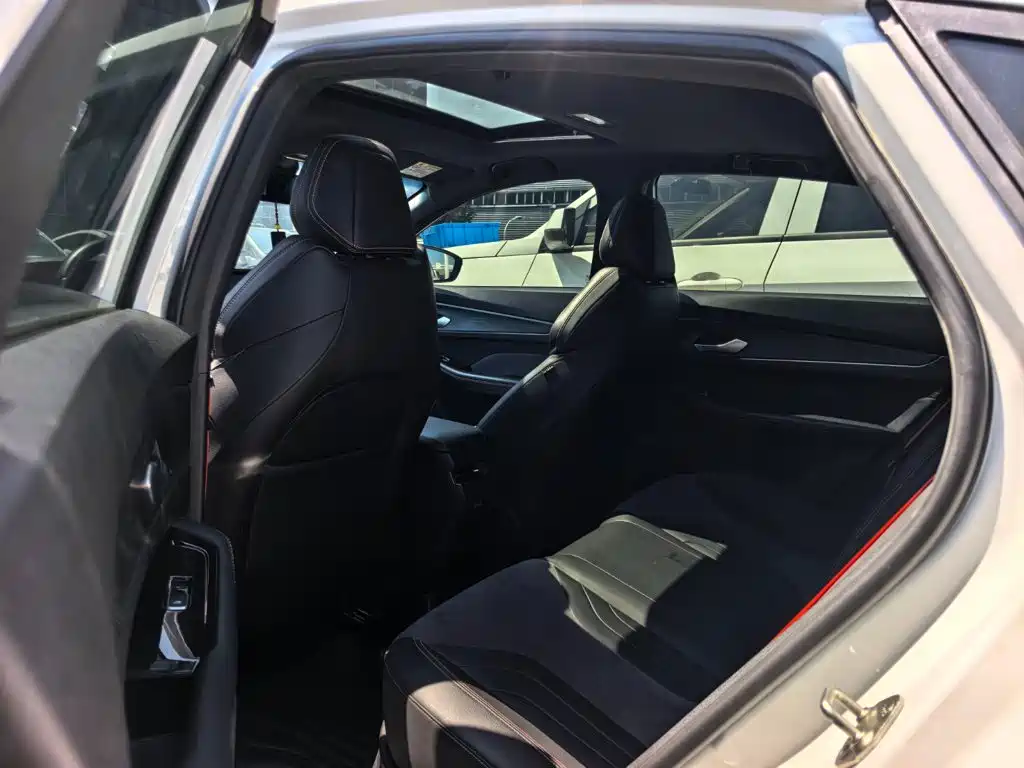 Geely Binrui — миниатюра 9