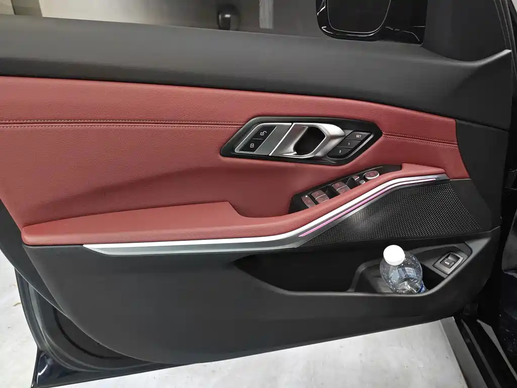 BMW 3 Series — миниатюра 11