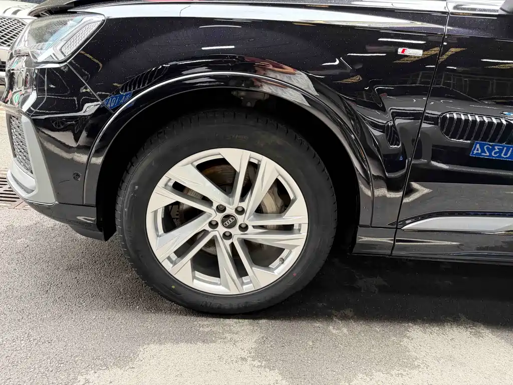 Audi Q7 — миниатюра 23