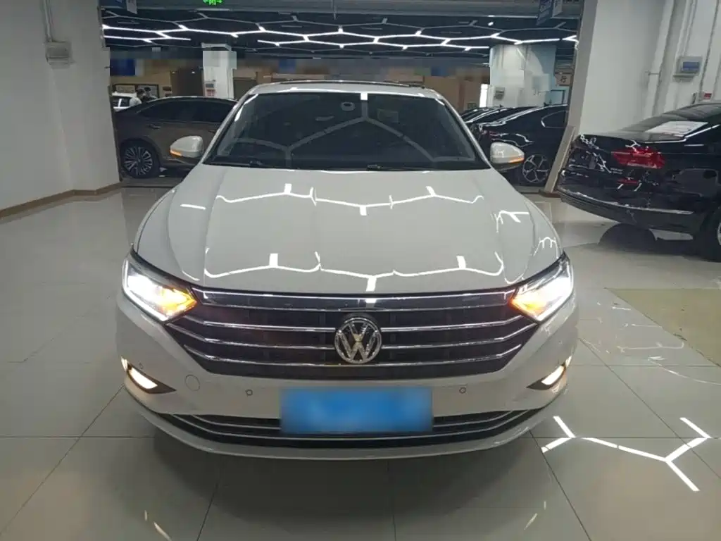 Volkswagen Sagitar — миниатюра 3