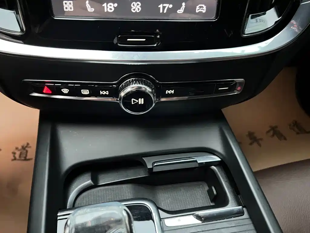 Volvo S60 — миниатюра 11