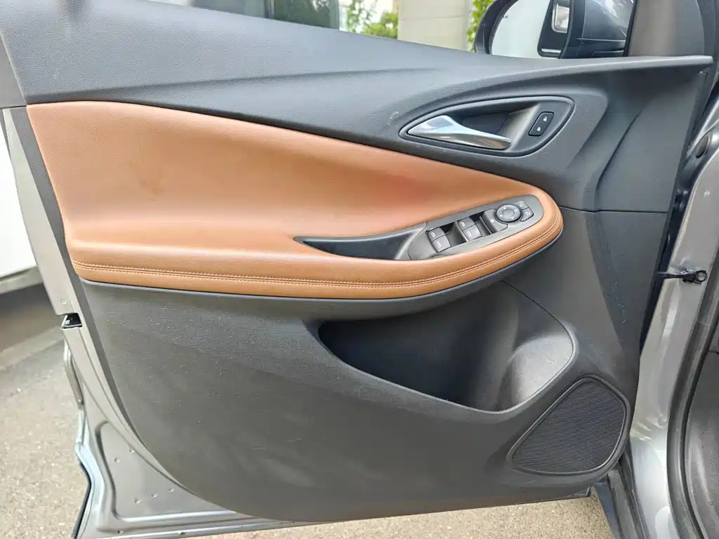 Buick Encore GX — миниатюра 10