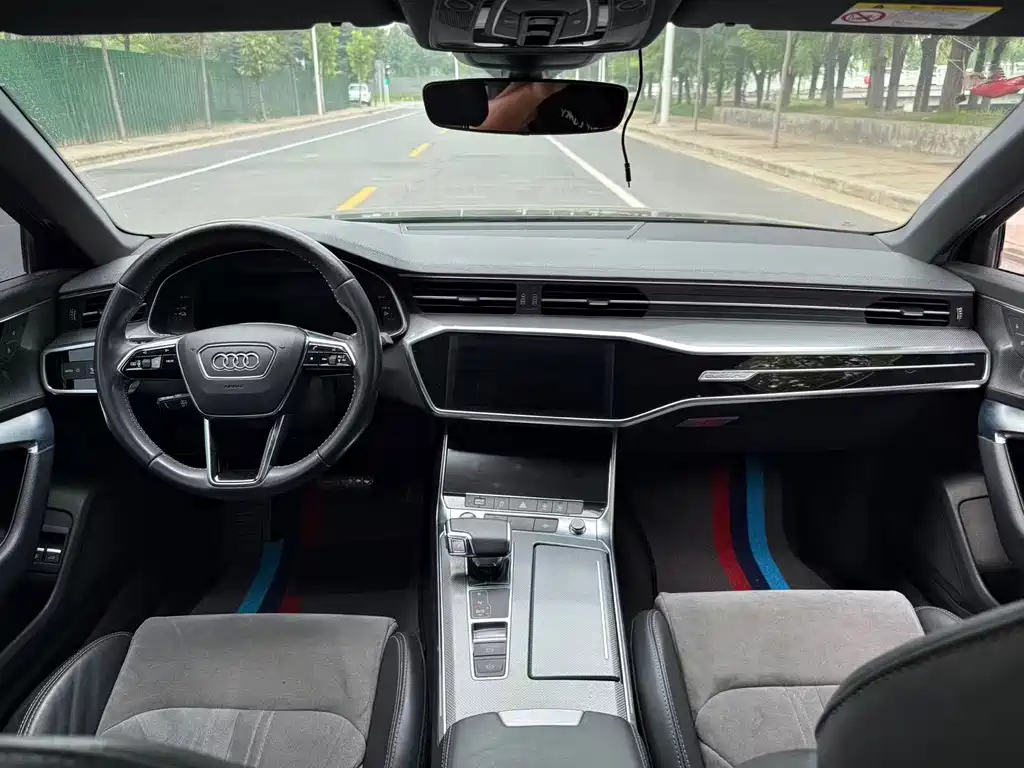 Audi A6L New Energy — миниатюра 5