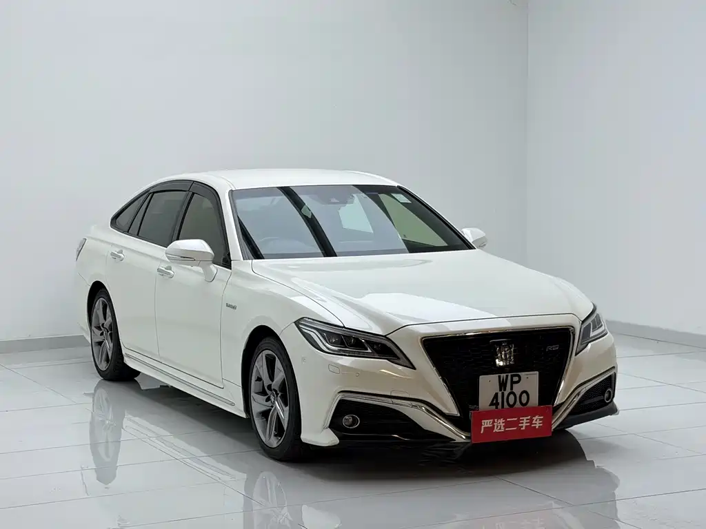 Toyota Crown (Import) — миниатюра 3