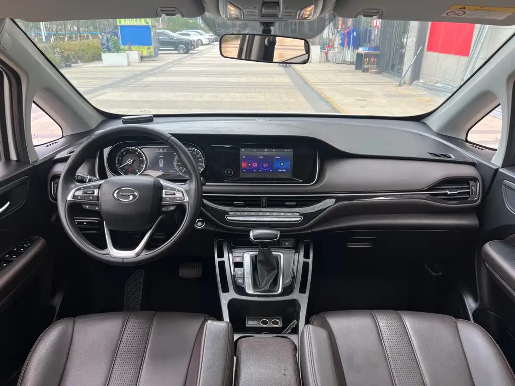 GAC M6 2019 270T DCT Luxury ( мест) VI