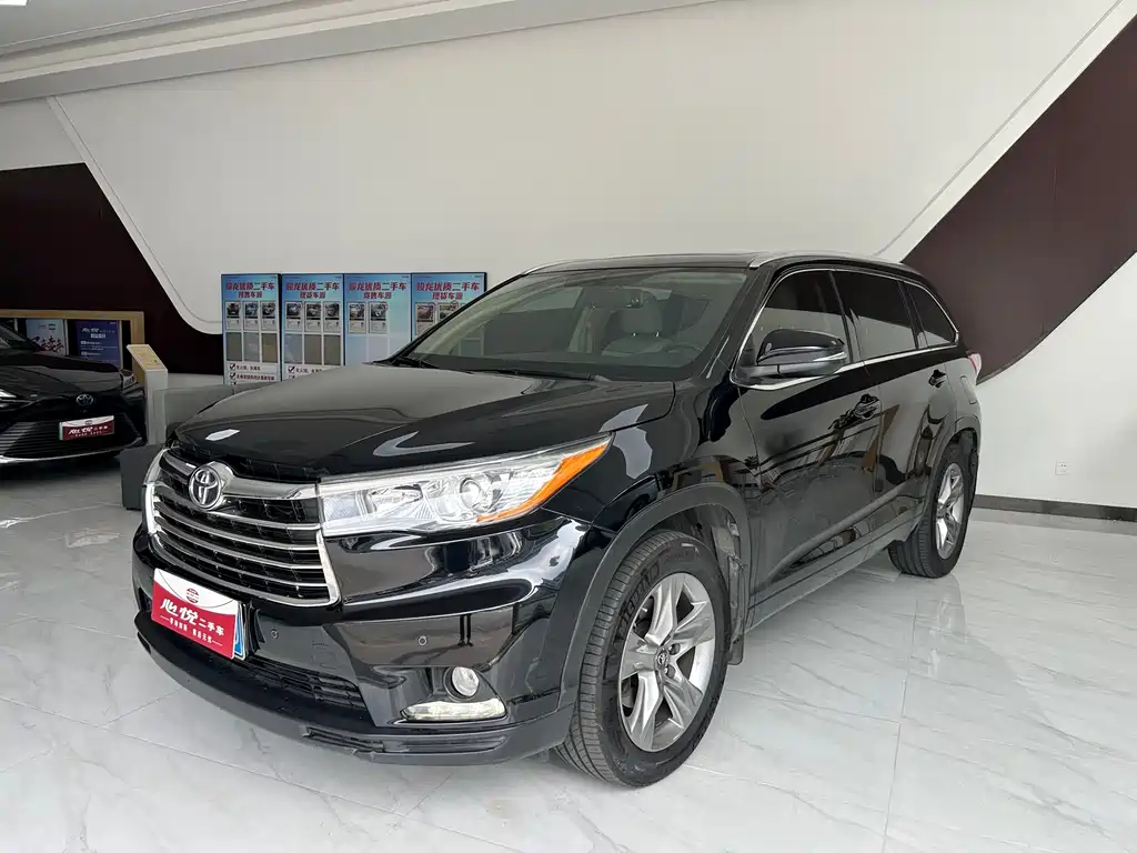 Toyota Highlander 2015 2.0T Luxury 7 мест