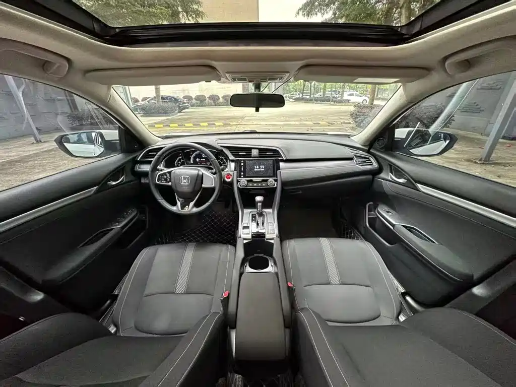 Honda Civic — миниатюра 4