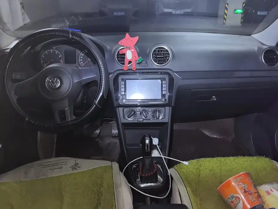 Volkswagen Jetta — миниатюра 12