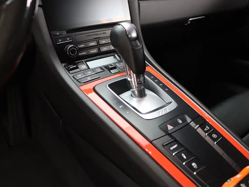 Porsche 718 2016 Cayman 2.0T