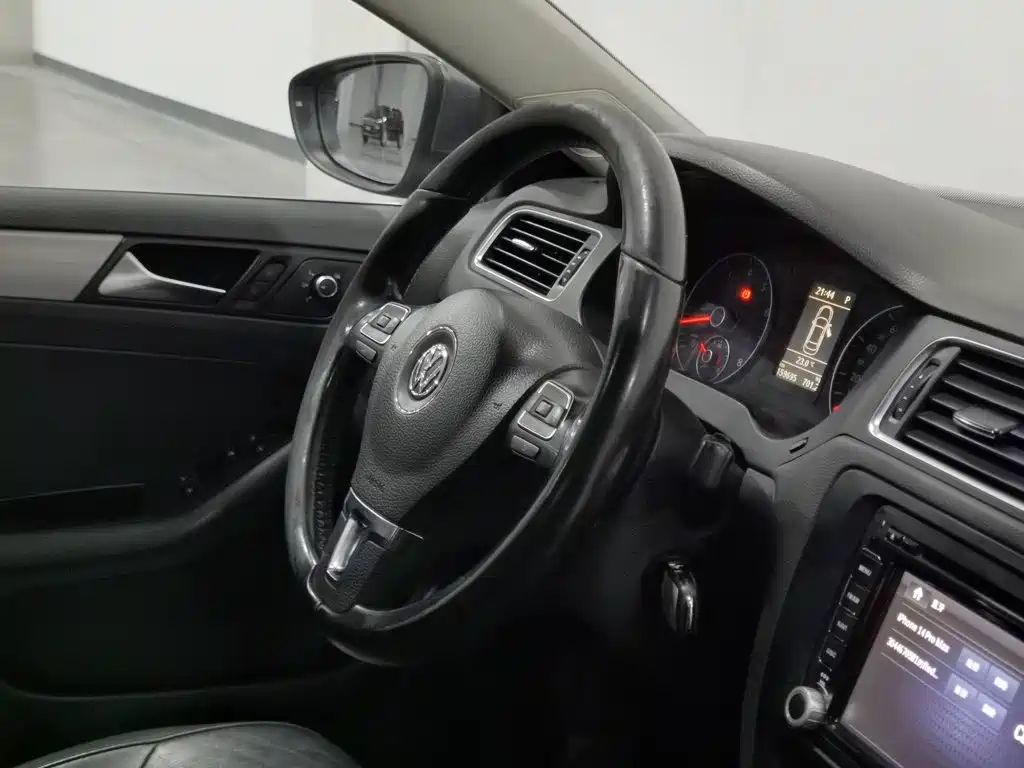 Volkswagen Sagitar — миниатюра 22