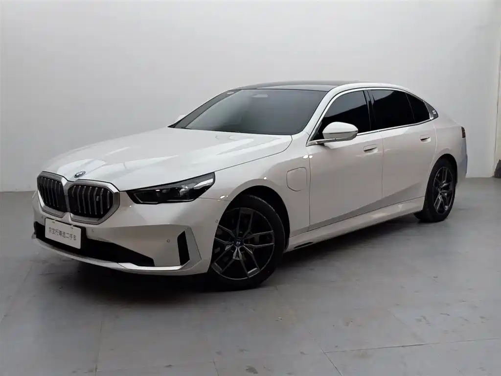 宝马i5 2024款 eDrive 35L  豪华套装 2025
