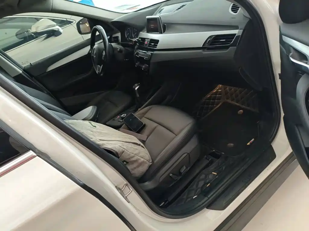BMW X1 — миниатюра 9