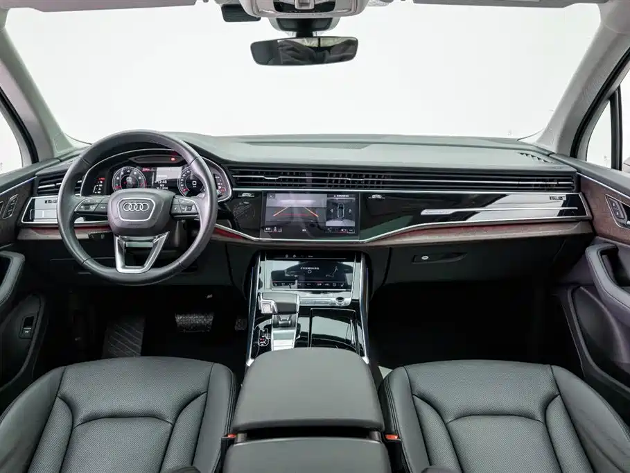 Audi Q7 2023 55 TFSI quattro S line Sport