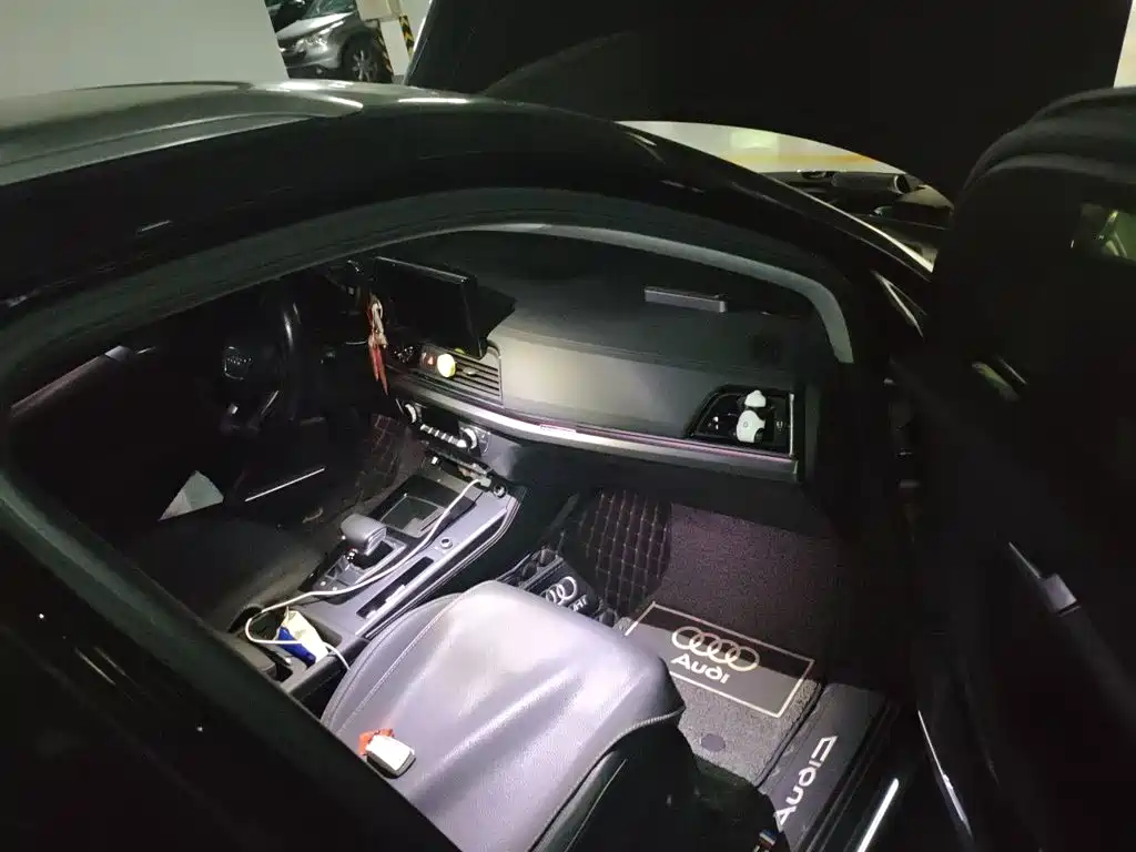 Audi Q5L — миниатюра 20