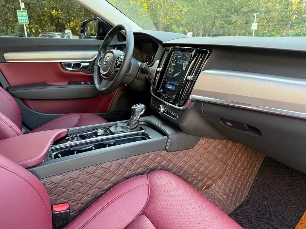 Volvo S90 — миниатюра 9