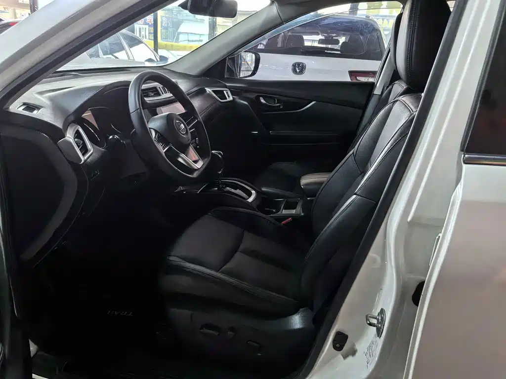 Nissan X-Trail — миниатюра 6