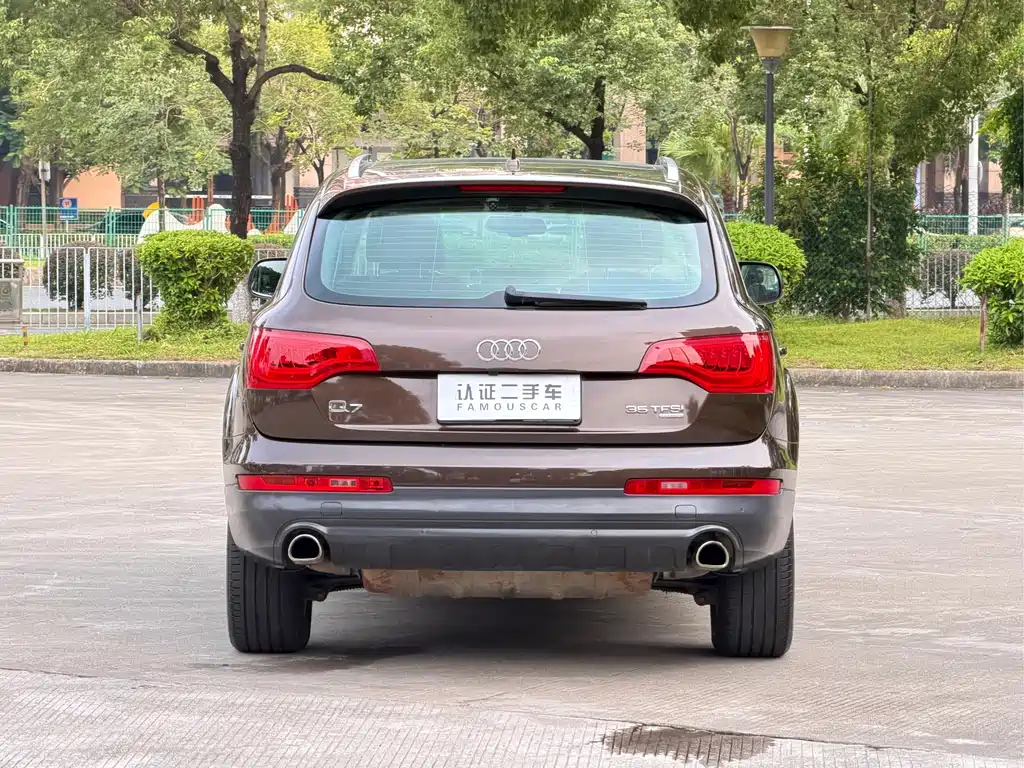 Audi Q7 — миниатюра 6