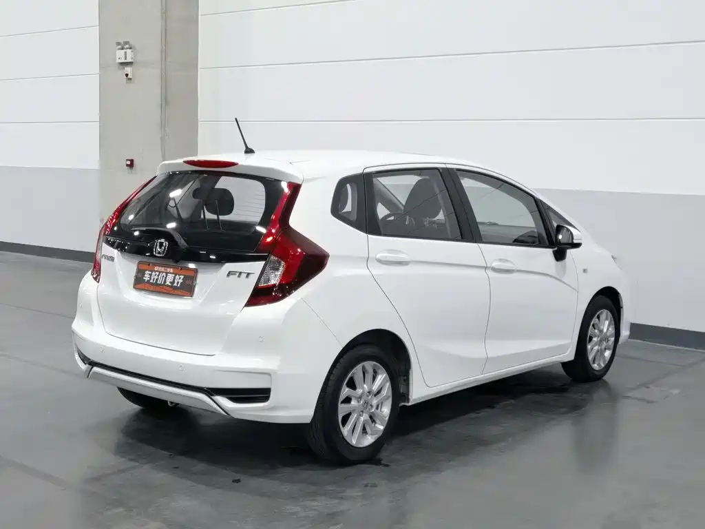 Honda Fit — миниатюра 2