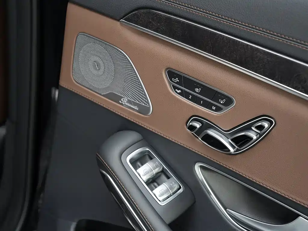 Mercedes-Benz S-Class — миниатюра 21