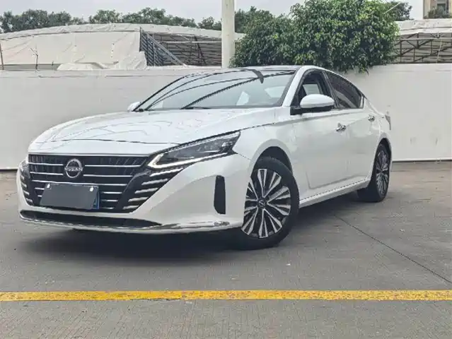 NISSAN TEANA