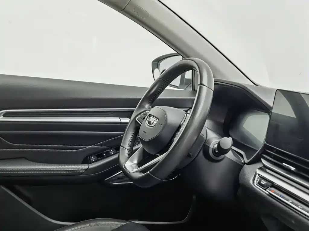 Geely Emgrand — миниатюра 22