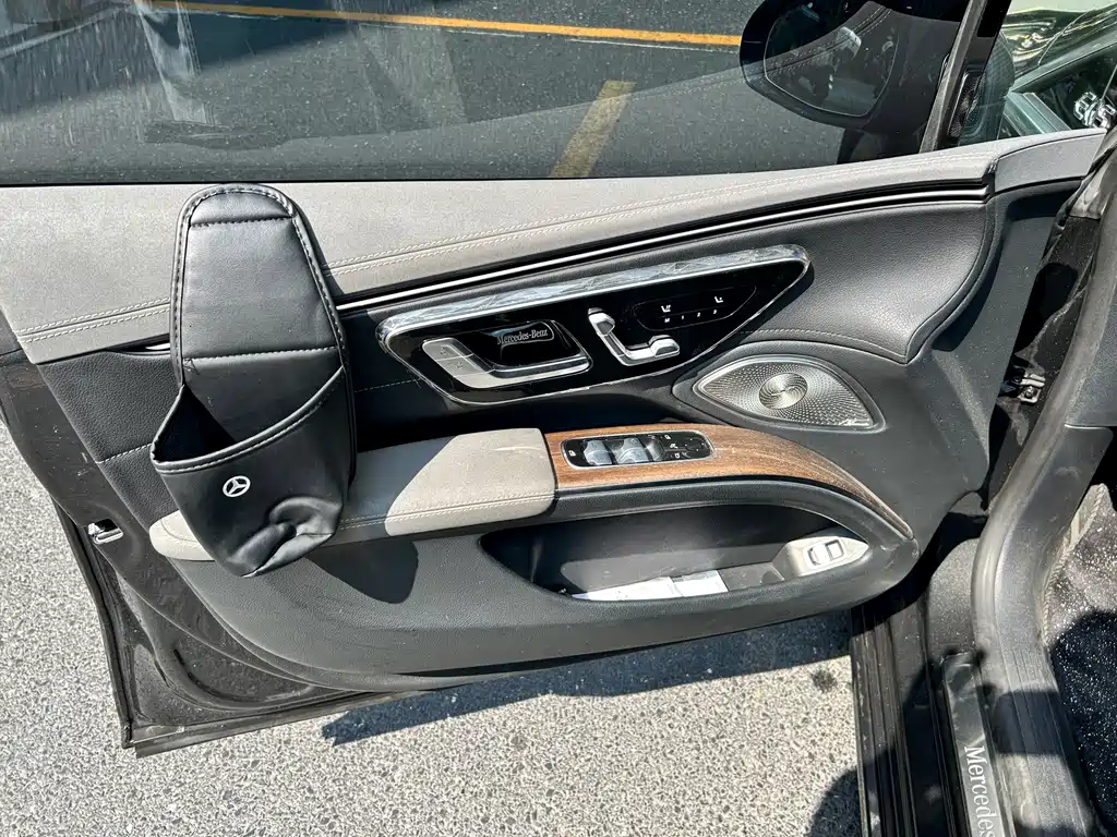 Mercedes-Benz EQS — миниатюра 7