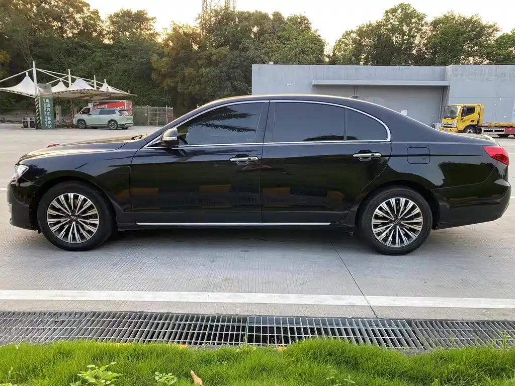 Hongqi Hongqi H7 — миниатюра 6