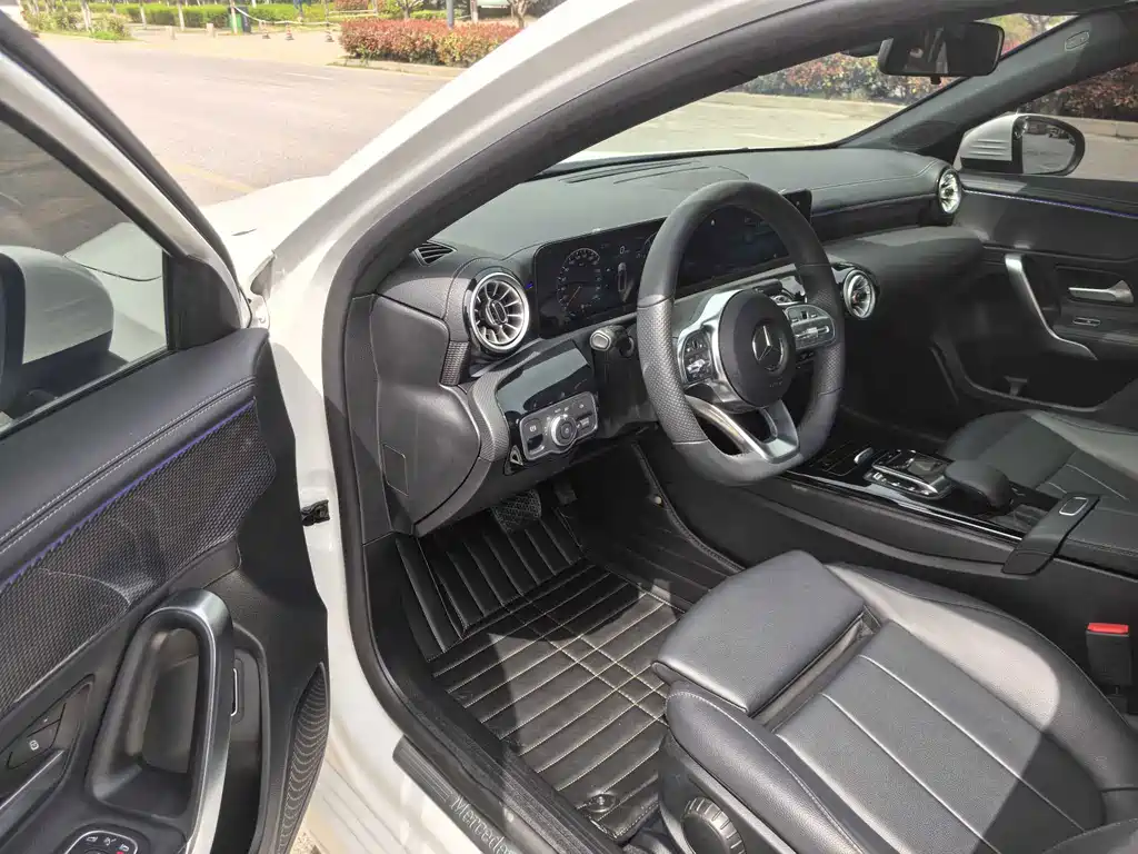 Mercedes-Benz A-Class — миниатюра 4