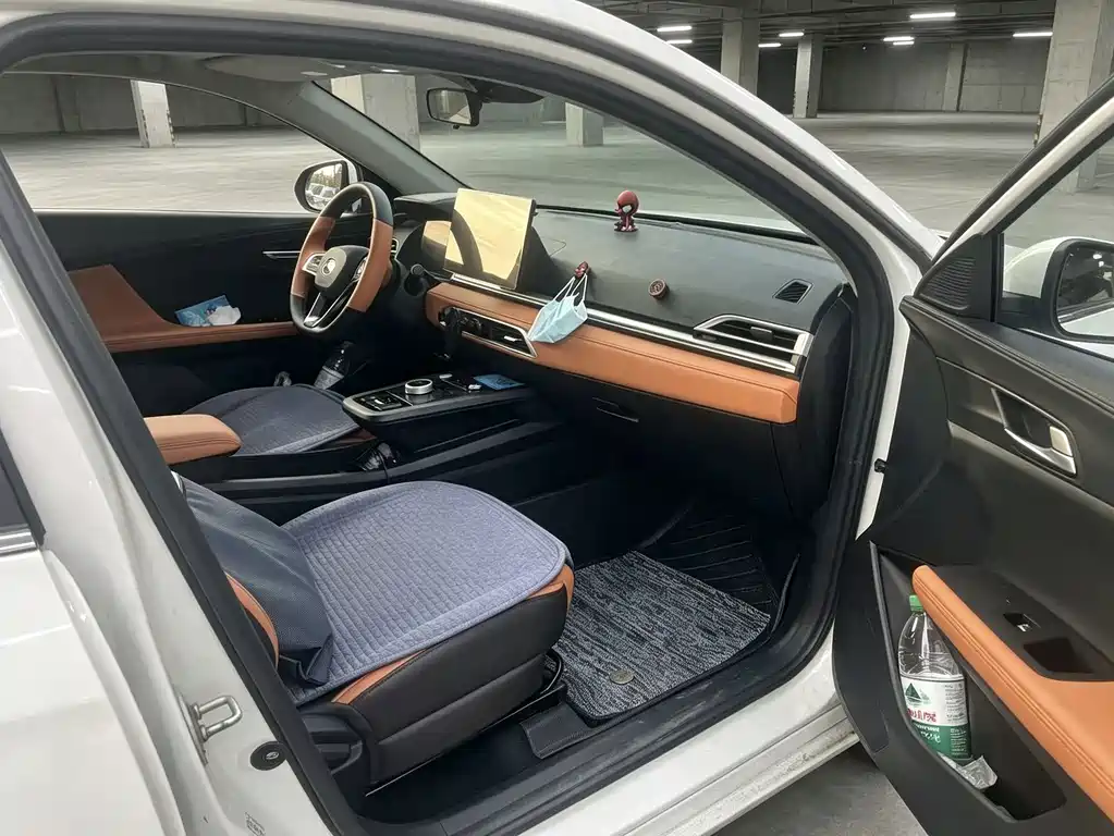 BYD e2 — миниатюра 9