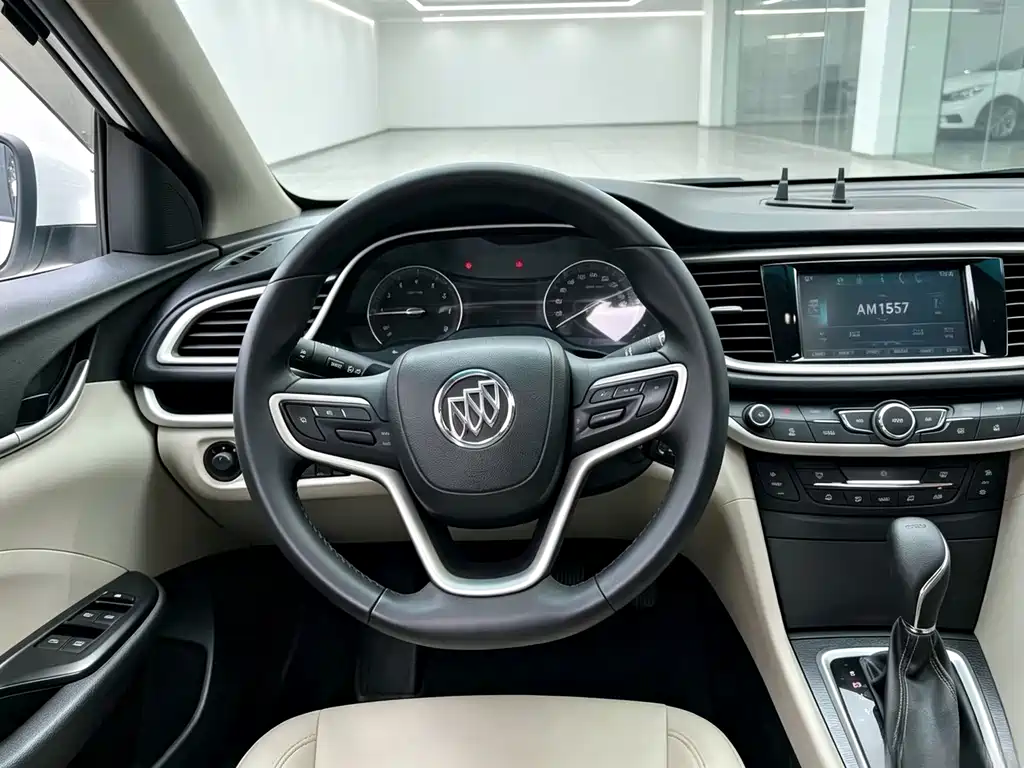 Buick Excelle — миниатюра 7