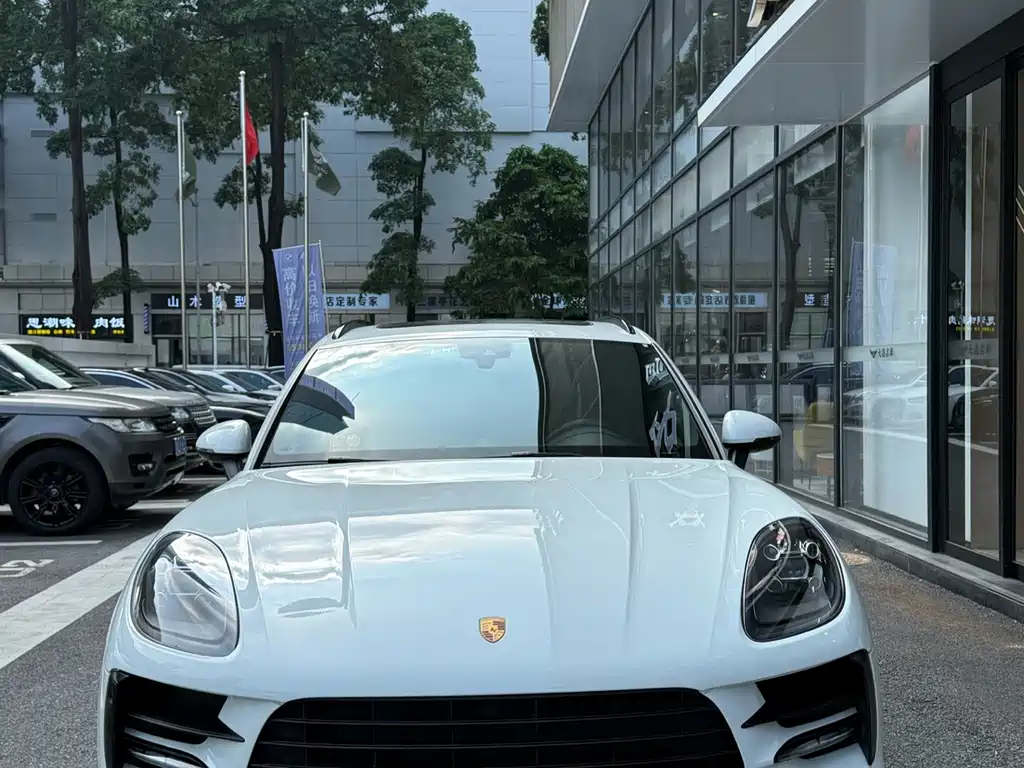 Porsche Macan — миниатюра 2