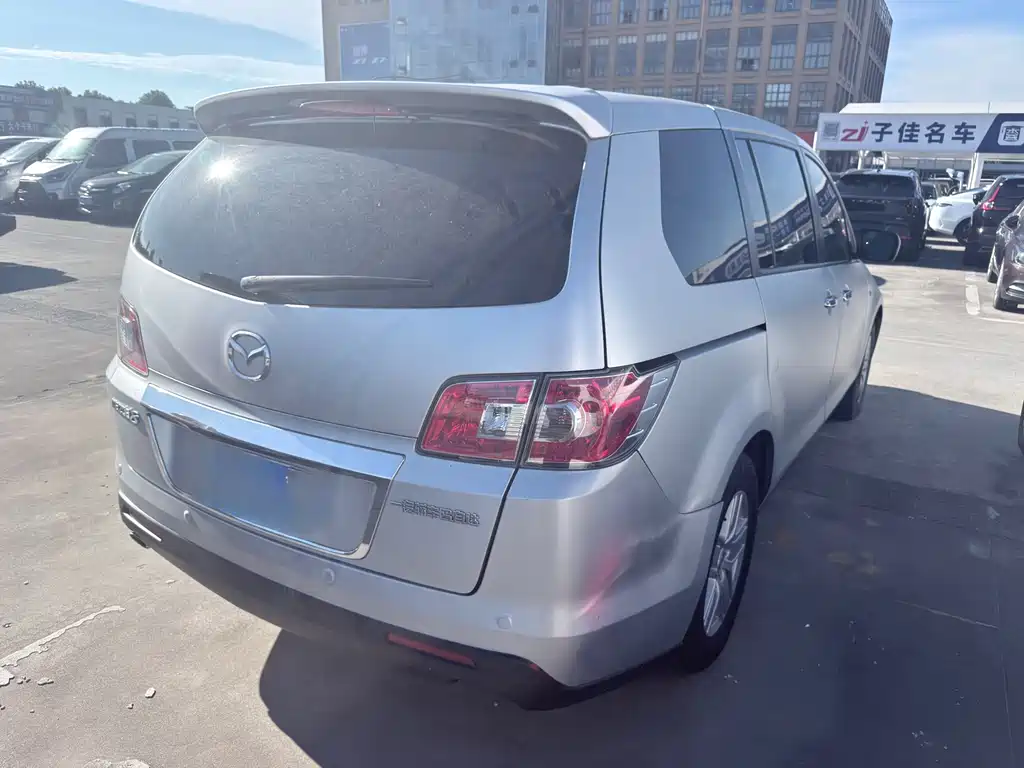 Mazda 8 — миниатюра 6