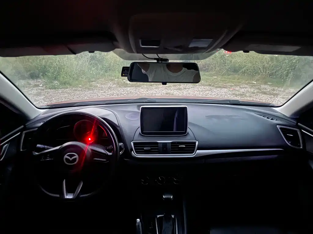 Mazda 3 Axela — миниатюра 11
