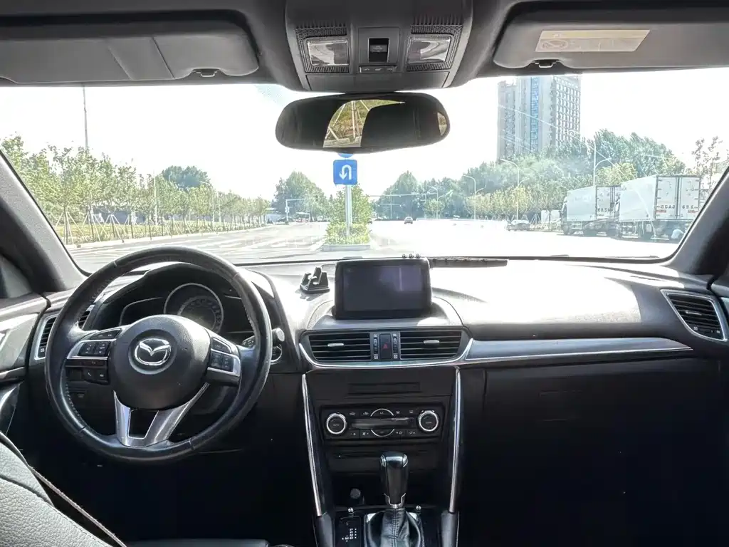 Mazda CX-4 — миниатюра 9