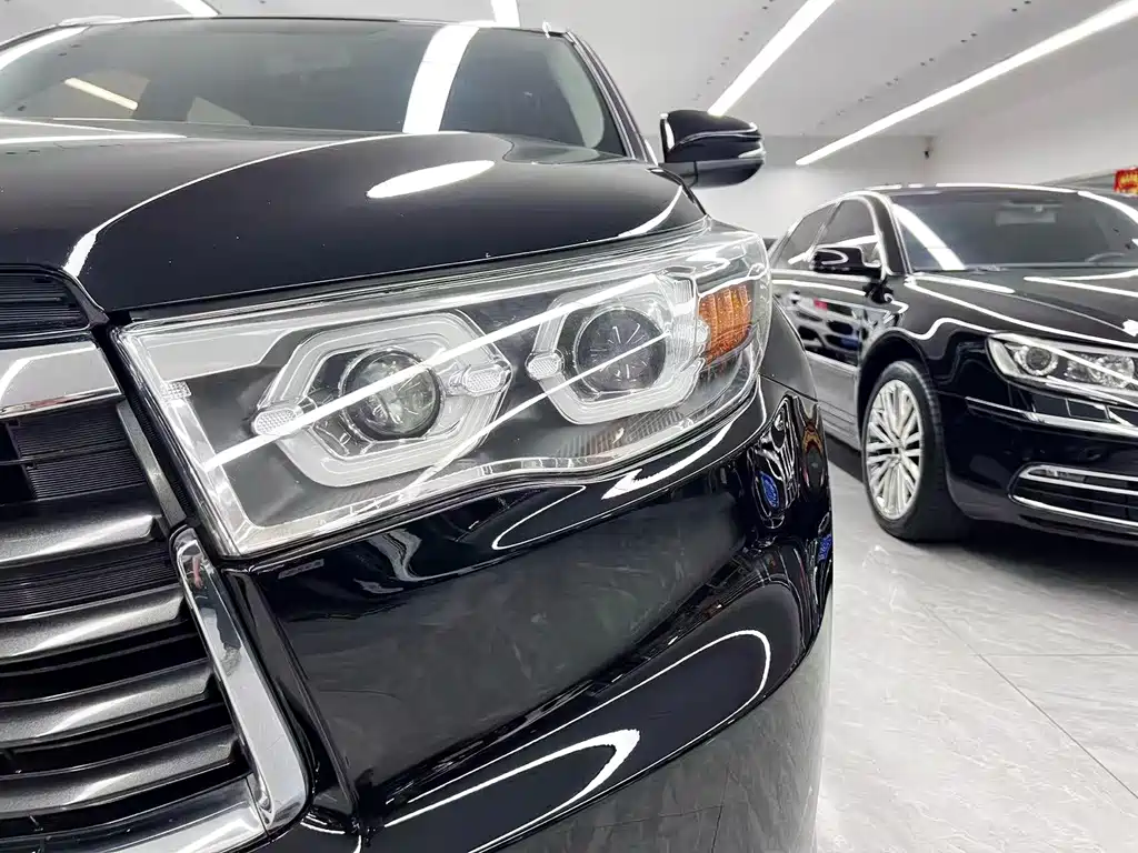 Toyota Highlander — миниатюра 25