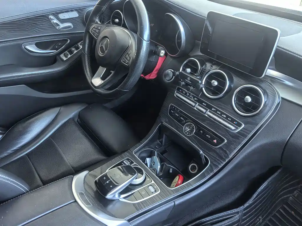 Mercedes-Benz C-Class — миниатюра 12